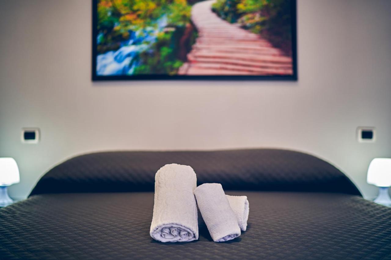 Travelershome 7Metri Guesthouse Ciampino Exterior photo