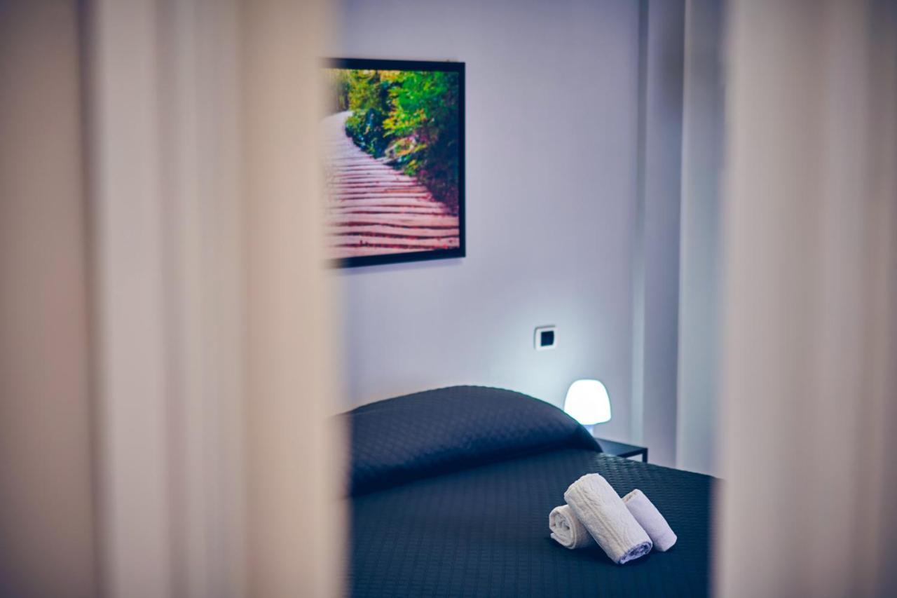 Travelershome 7Metri Guesthouse Ciampino Exterior photo